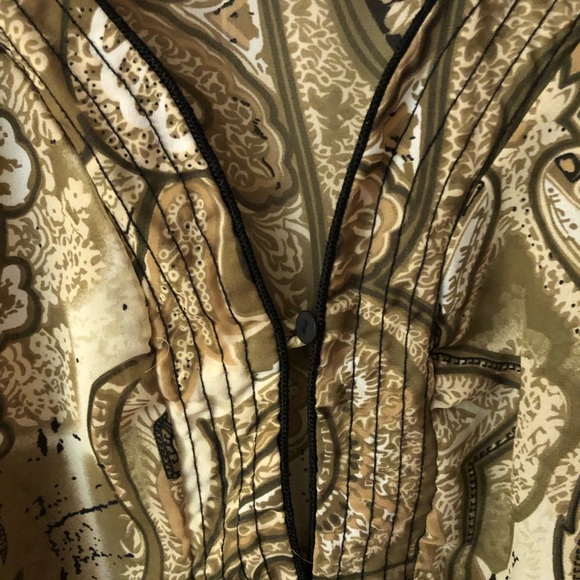 Studio C Women’s long sleeve Casual blouse, Greek-inspired print Size 18-20 - Picture 3 of 5